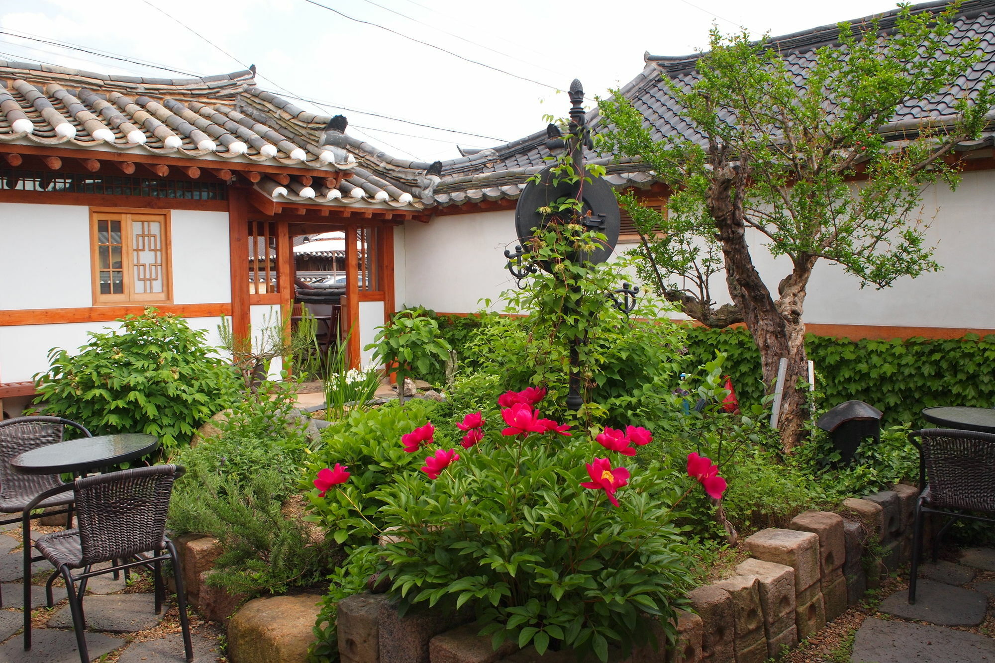 Floral Space Hanok Guesthouse Gyeongju Esterno foto