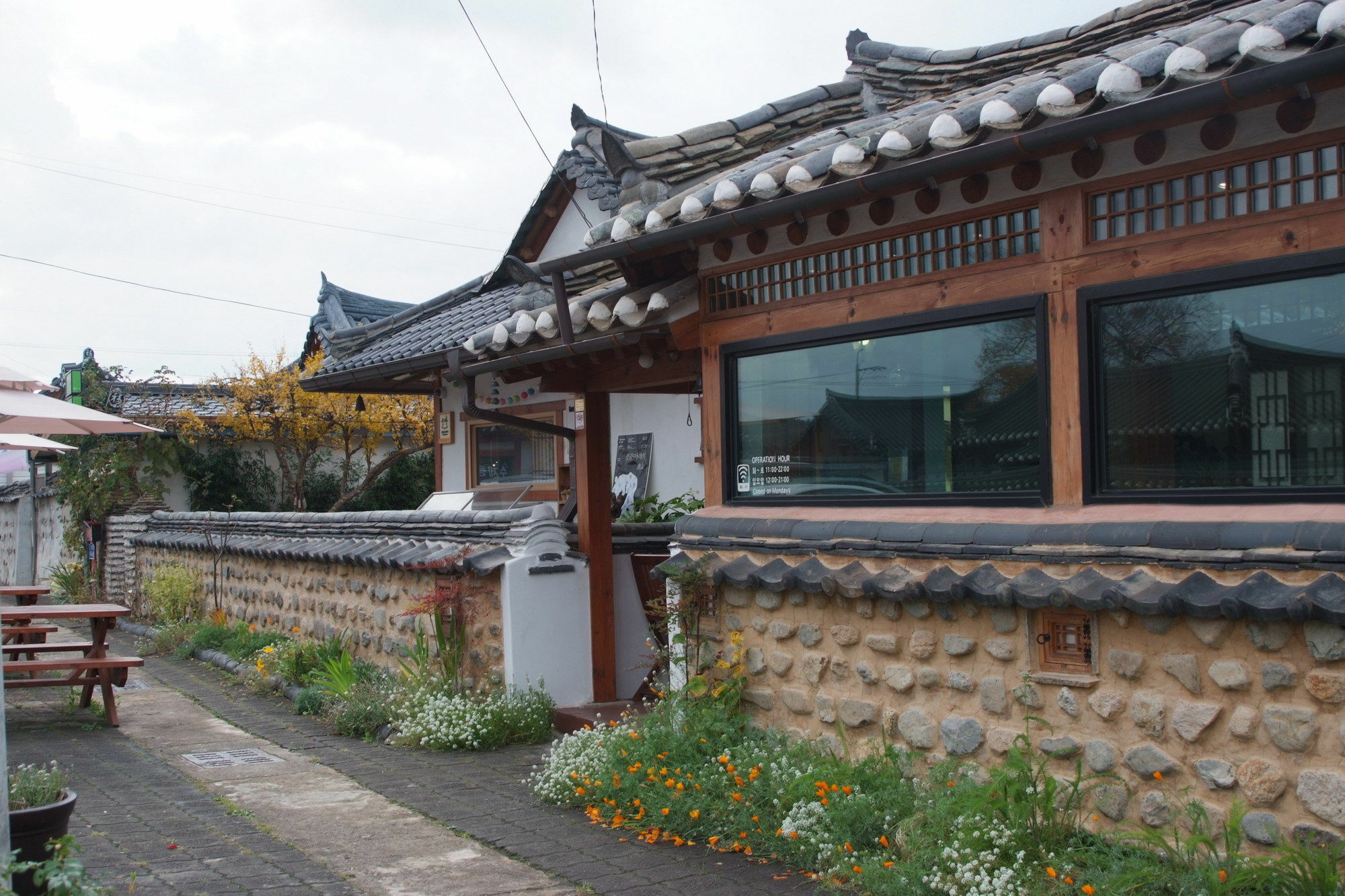 Floral Space Hanok Guesthouse Gyeongju Esterno foto