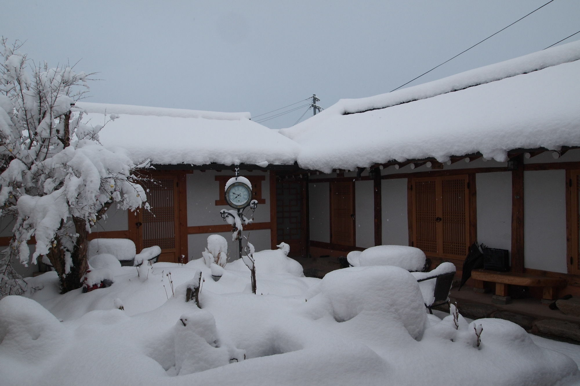 Floral Space Hanok Guesthouse Gyeongju Esterno foto